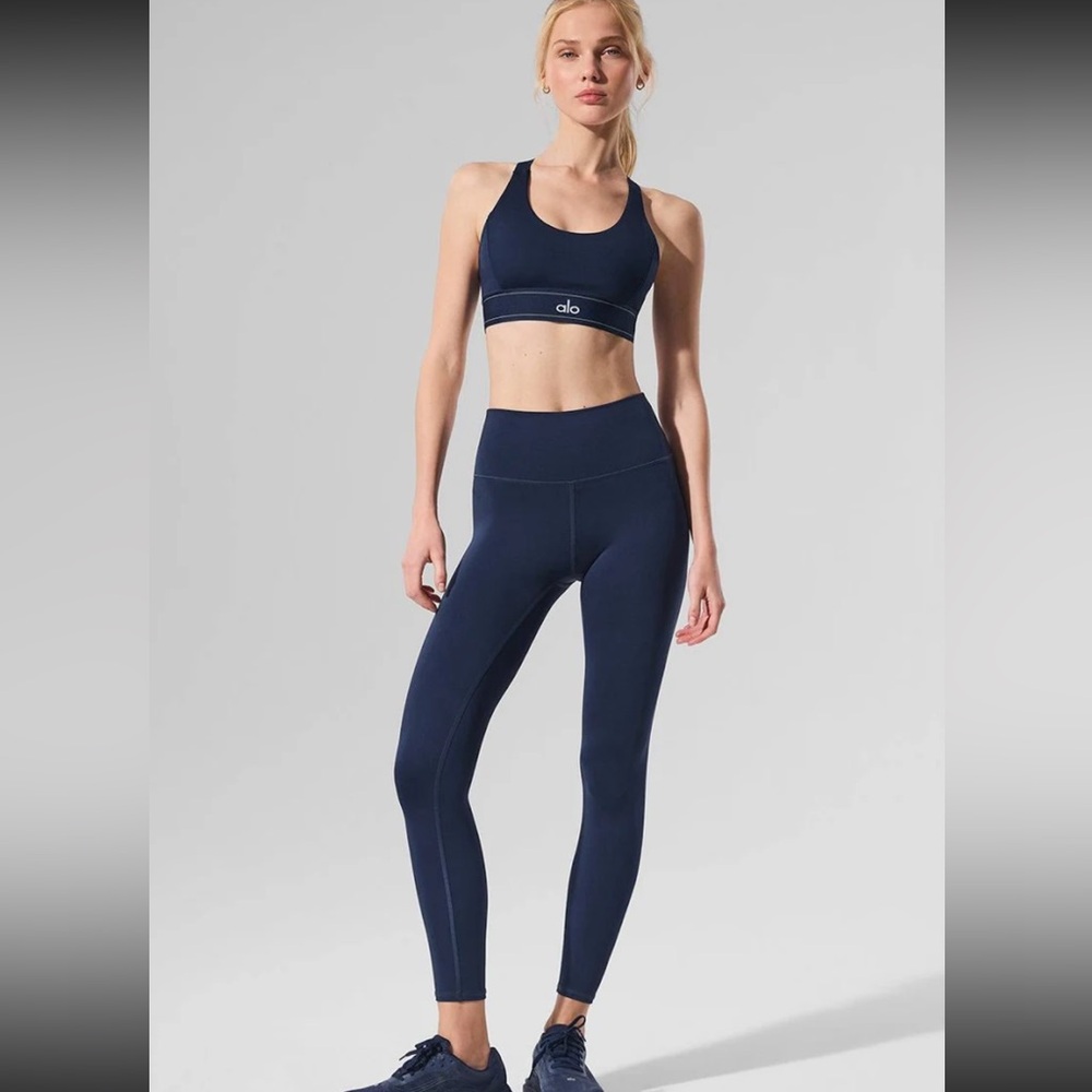 ALO Navy 7/8 High-waist Airlift Leggings ✨